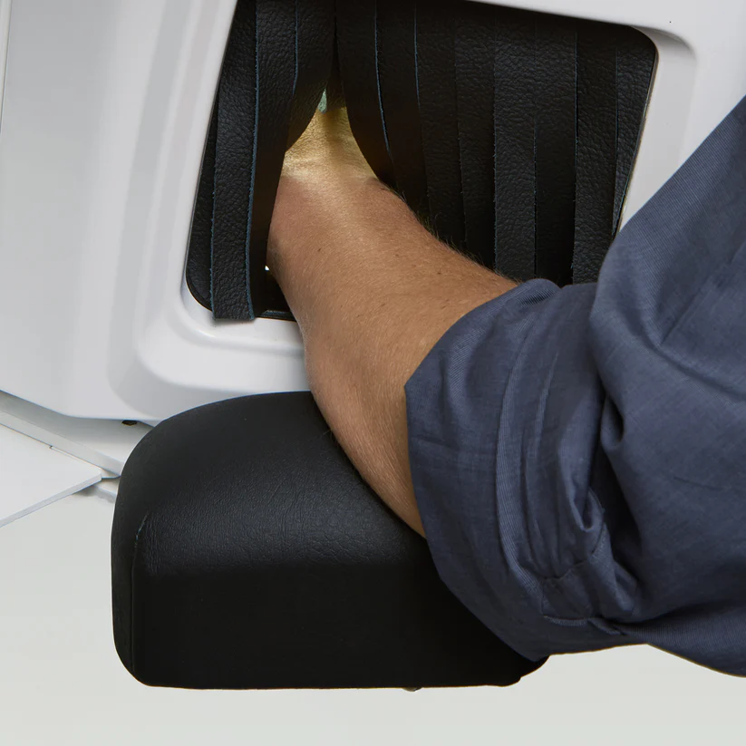[830-8060] Sisma Adjustable Armrest Kit for use with all LM-D (except Open)